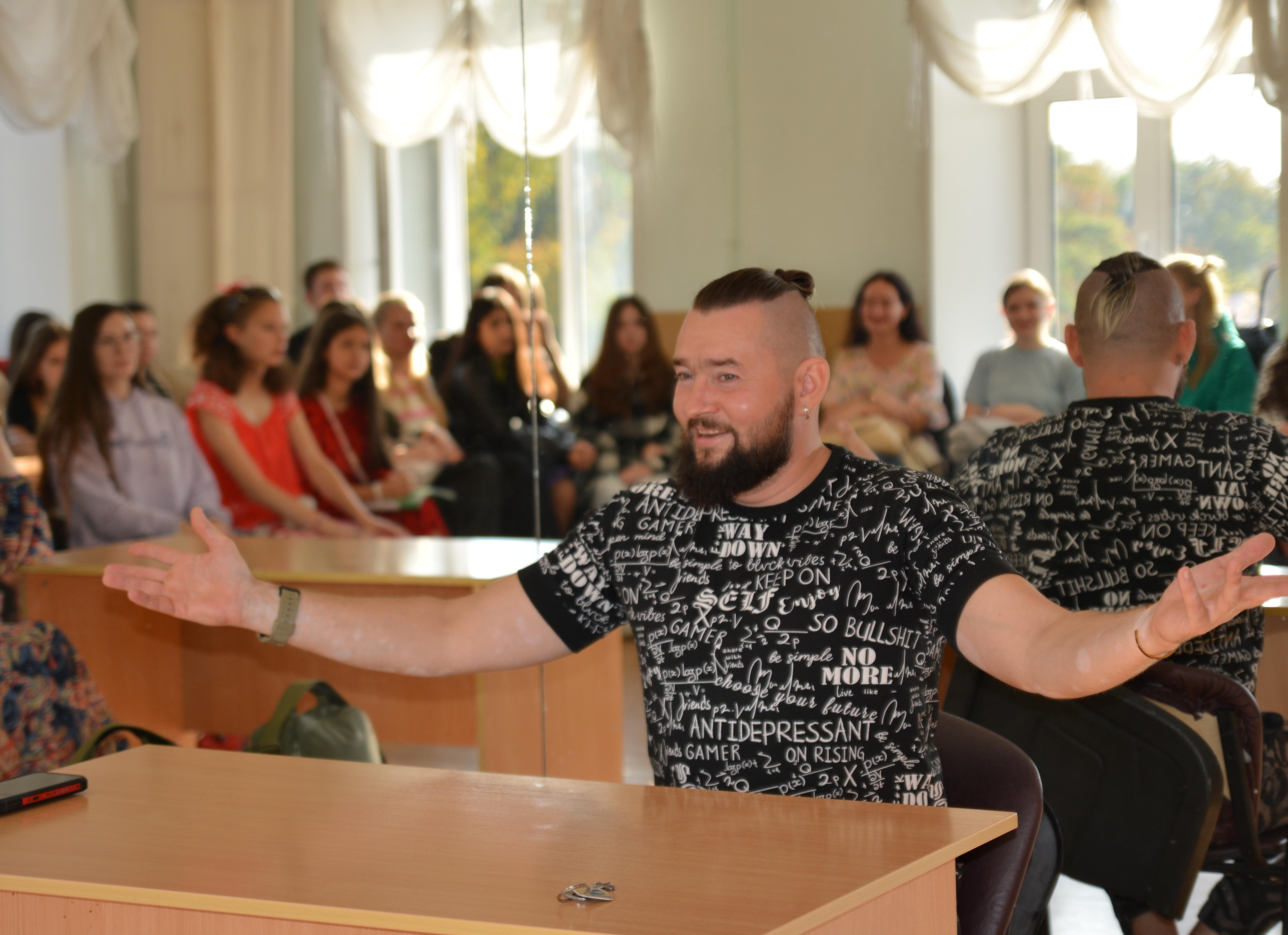 Как вокалисту сохранить голос